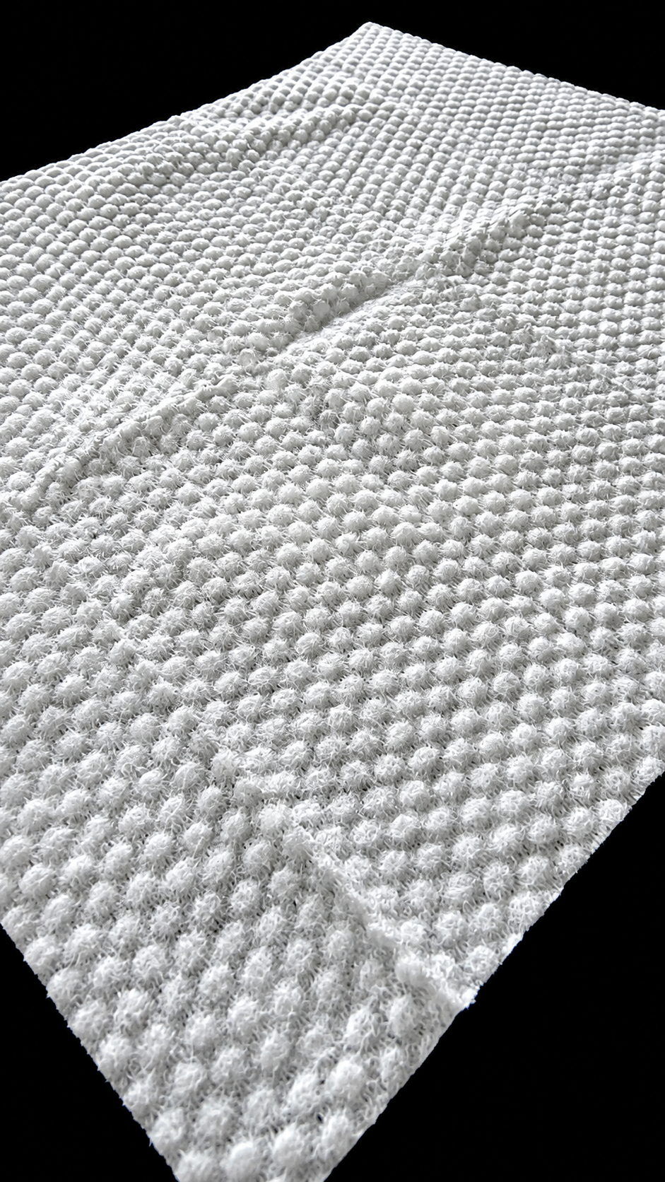 Texture does the work.